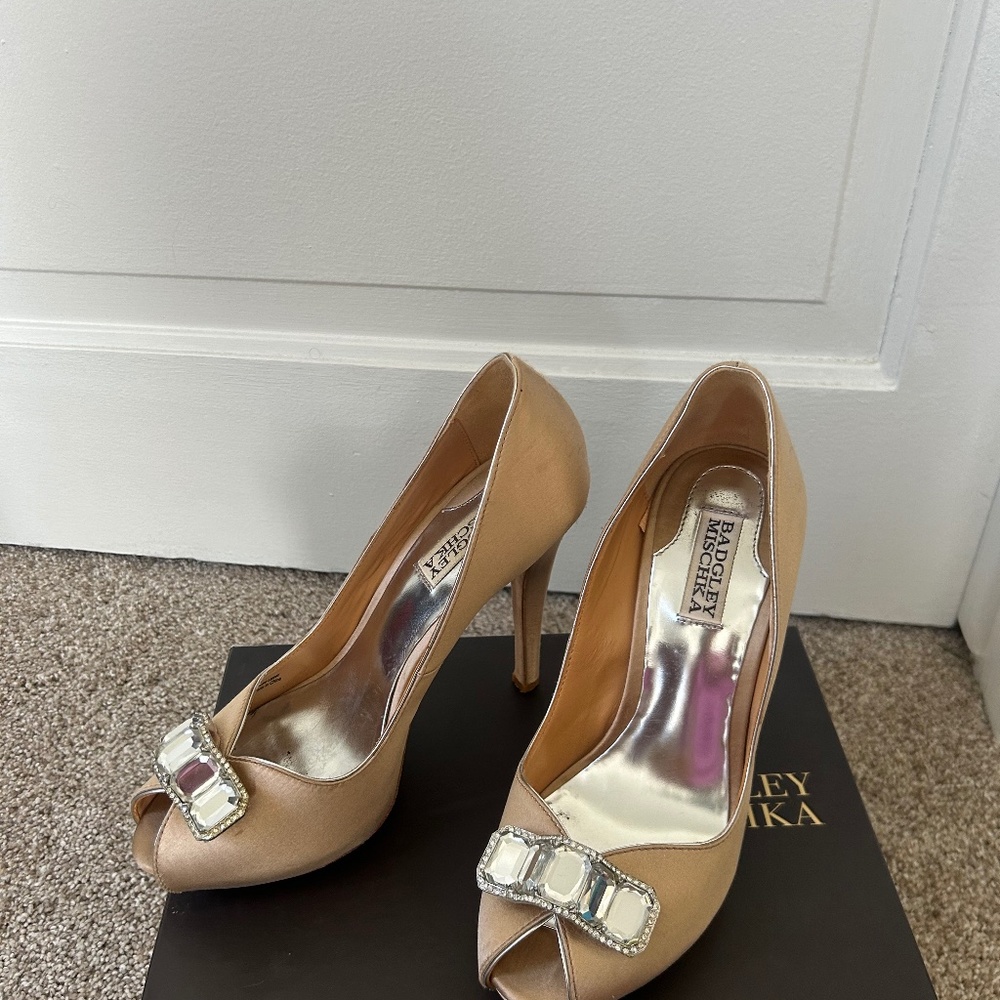 Badgley Mischka Elia heels